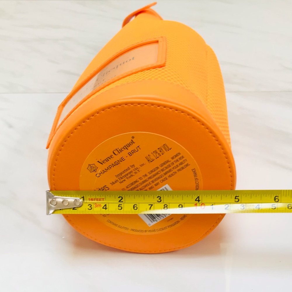 Veuve Clicquot Insulated Bottle Holder - Picture 13 of 13